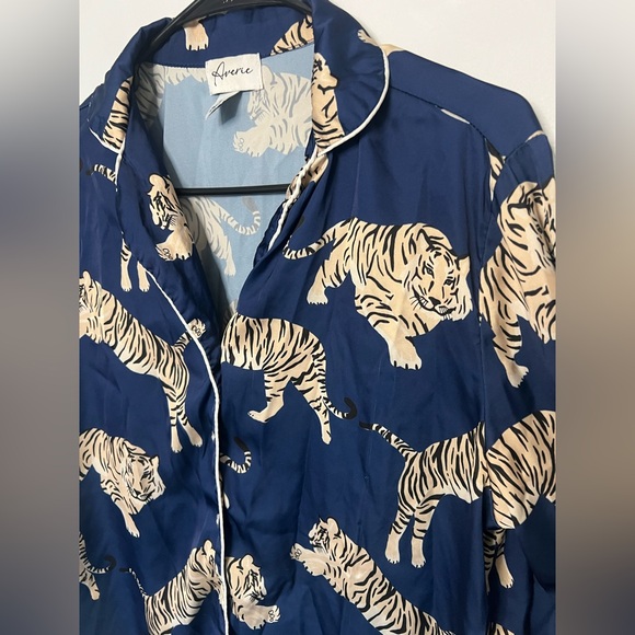 Averie Lion print pajama long sleeve button up top (Top only) size M color Blue - Picture 6 of 12